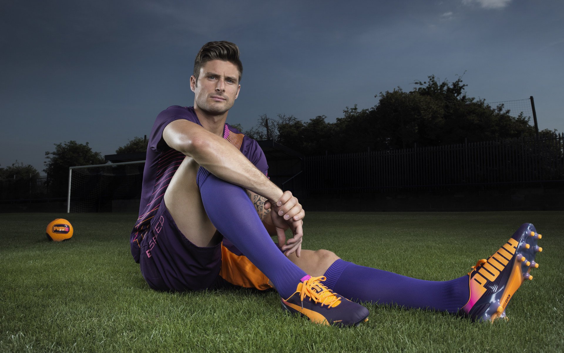 爱游戏官网-头槌砸碎心魔！申花赢球却帮海港登基？中超争冠荒诞剧本上演，申花队2021中超赛程